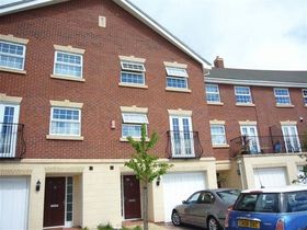 4 bedroom Detached t...